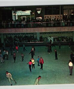 AK Postcard Eislaufen, Ice Pavilion Lloyd Center Portland Oregon