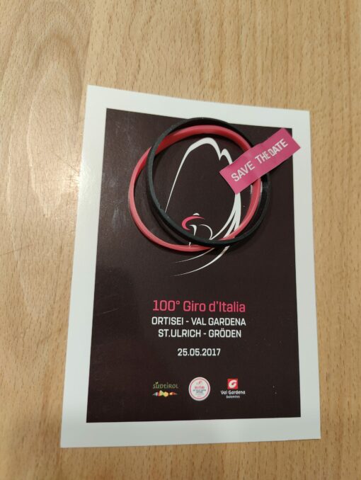 Italia 2017 100 Giro d'Italia Gazzetta Ortisei Val Gardena, St. Ulrich Gröden Südtirol, Armbänder Radsport, Road