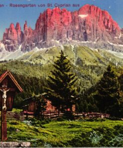 St. Cyprian im Tiersertal mit Rosengarten Dolomiten Tirol; Photoglob Zürich; Südtirol